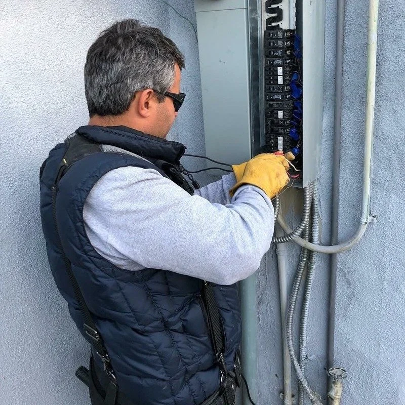 Luminare Electrical at work